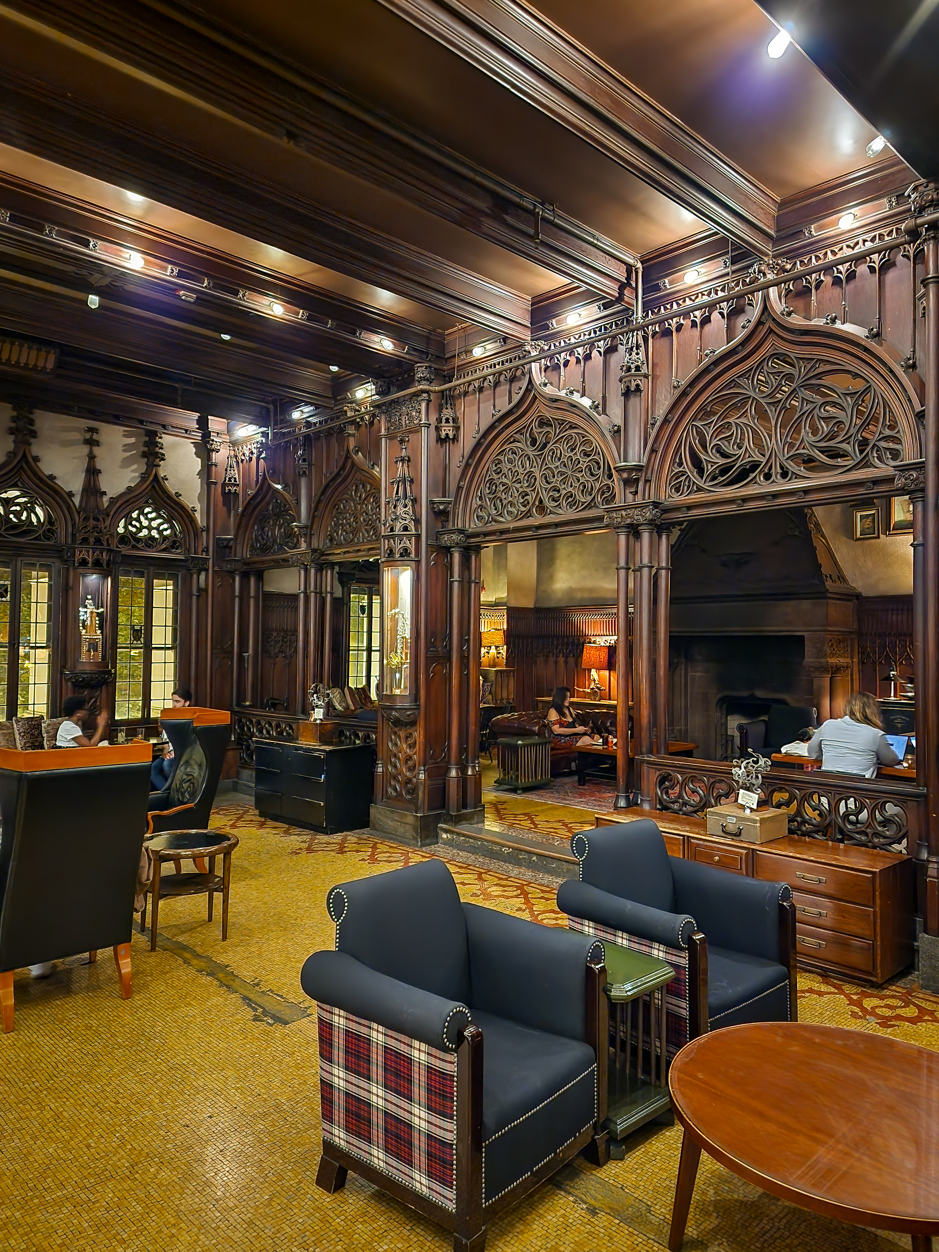 Chicago Athletic Association Hotel
