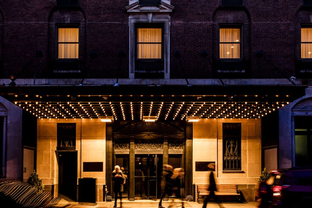 The Chicago Hotel Collection - Ambassador Gold Coast