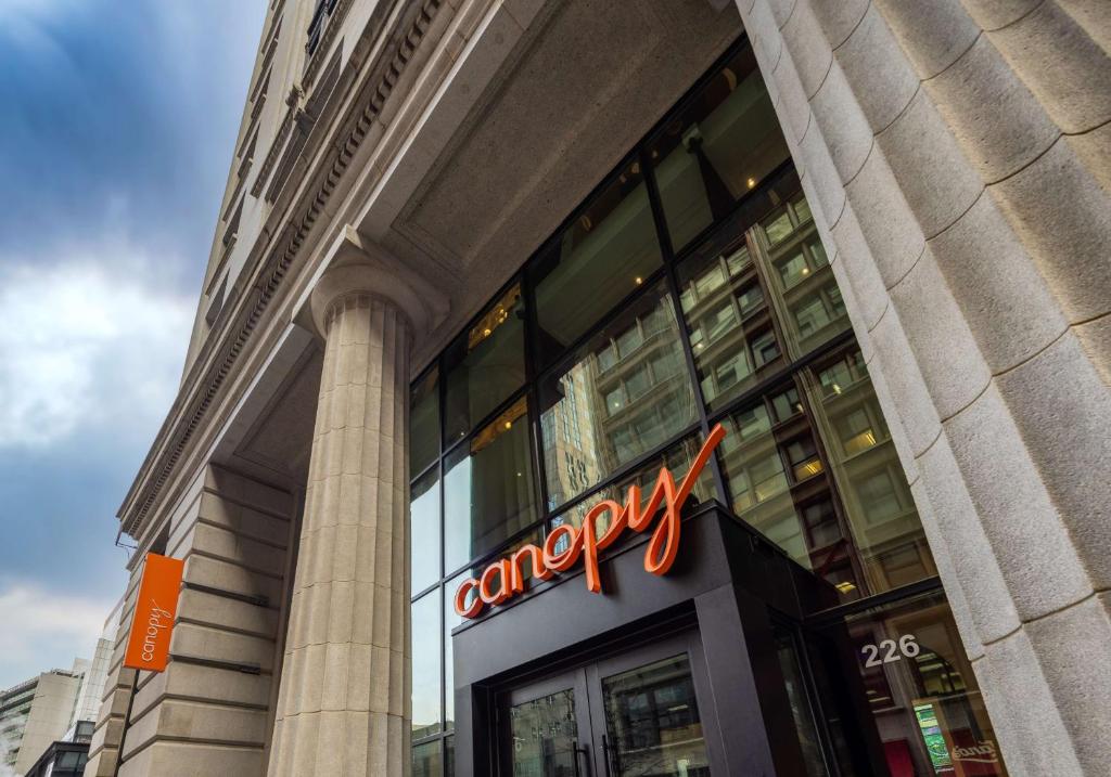 Canopy by Hilton Chicago