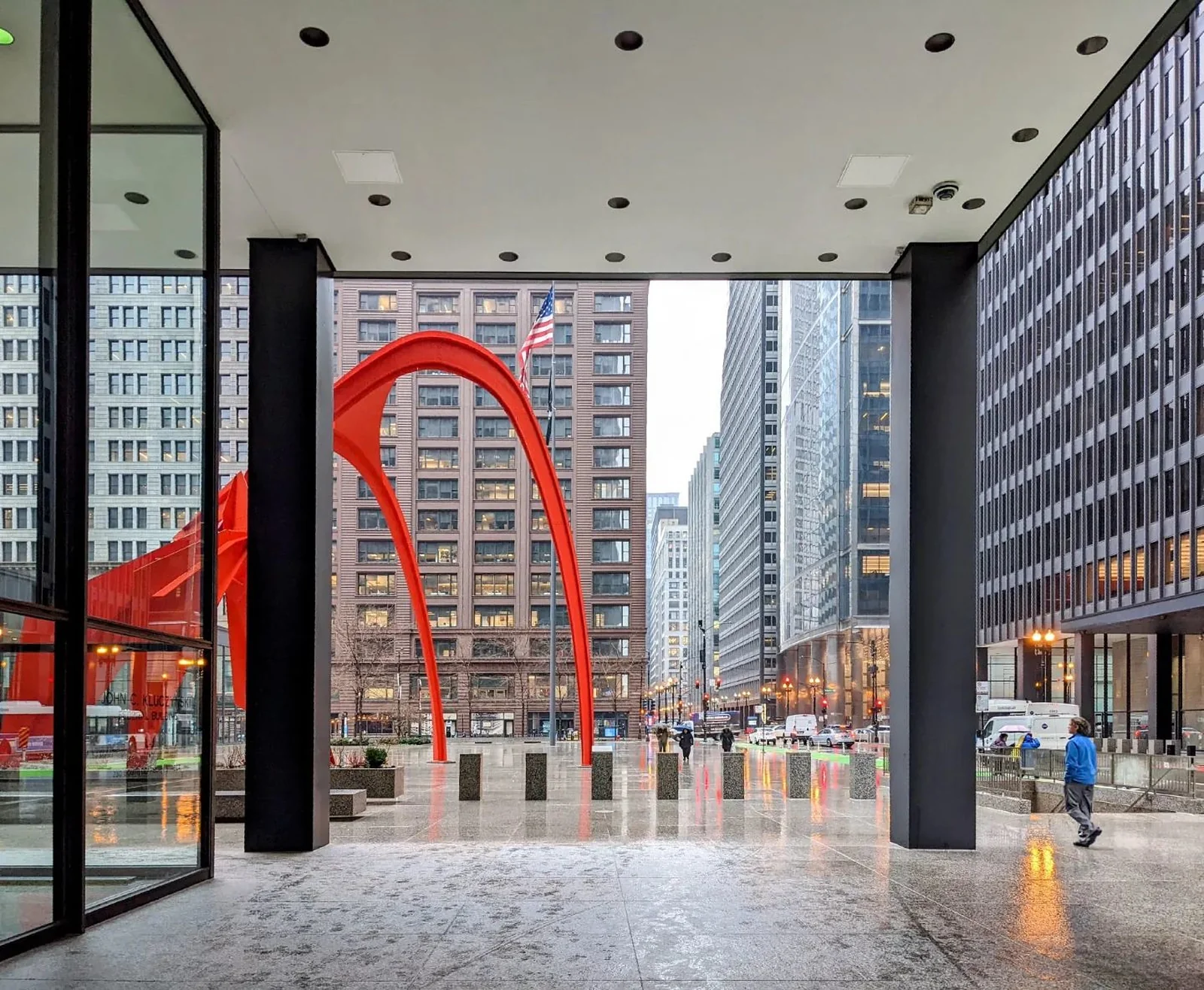 Calder's Flamingo sculpture at the Federal Center