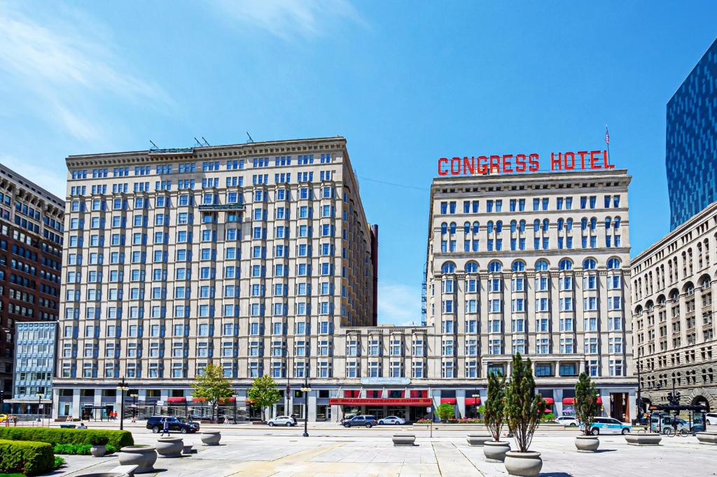Haunted & Storied Hotels