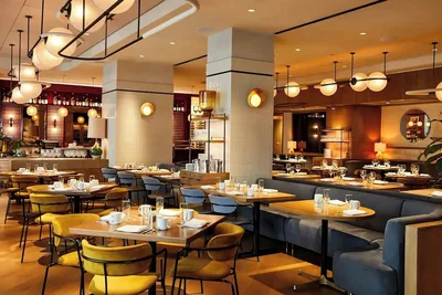 Restaurant and bar at Hotel 55 Chicago Downtown