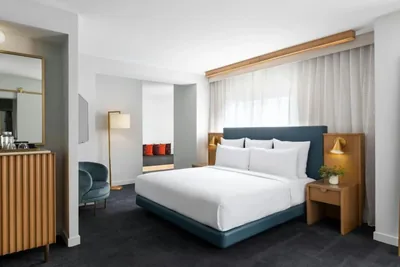 Guest room at Hotel 55 Chicago Downtown