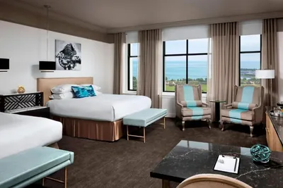 Guest room at The Blackstone, Autograph Collection