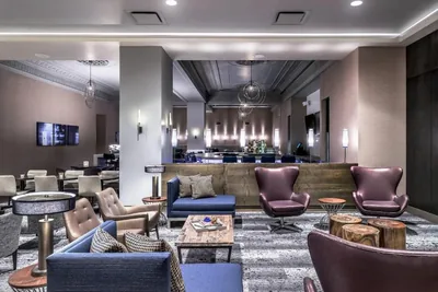 Restaurant and bar at Cambria Hotel Chicago Loop