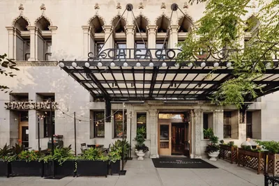 Chicago Athletic Association Hotel exterior