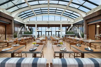 Restaurant and bar at Chicago Athletic Association Hotel