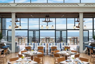 Restaurant and bar at Chicago Athletic Association Hotel