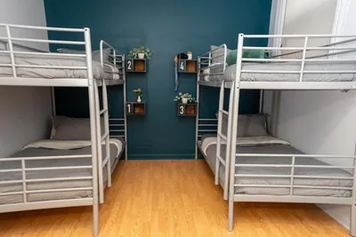 Suite at Chicago Parthenon Hostel