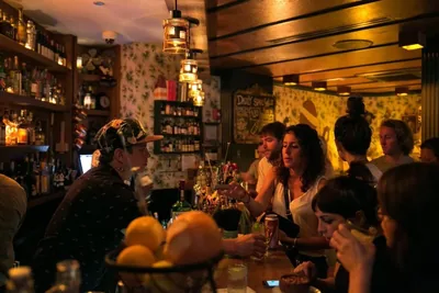 Restaurant and bar at Freehand Chicago