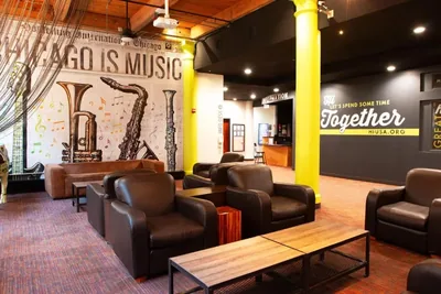 Lobby at HI Chicago \u2014 the J. Ira and Nicki Harris Family Hostel