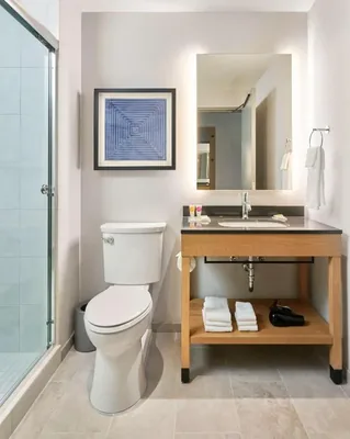 Guest room at Hyatt House/Hyatt Place Chicago Medical/University District