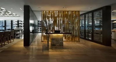 Restaurant and bar at The Langham, Chicago