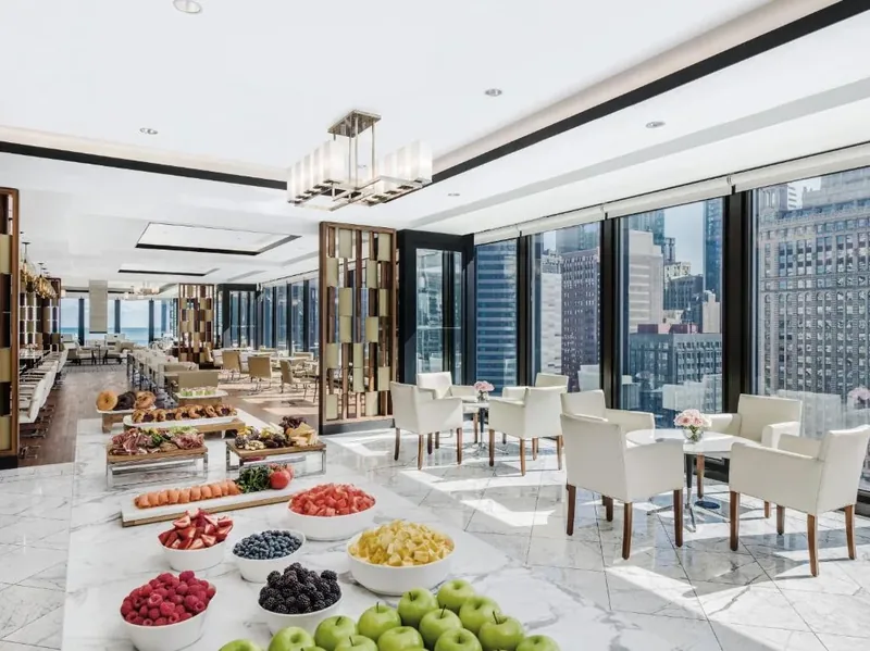 Restaurant and bar at The Langham, Chicago