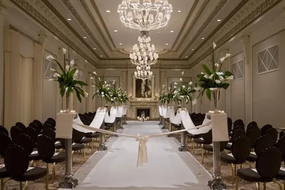 Amenities at Palmer House, a Hilton Hotel