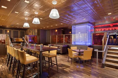 Restaurant and bar at Palmer House, a Hilton Hotel