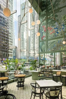 Restaurant and bar at Pendry Chicago