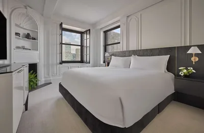 Guest room at Pendry Chicago