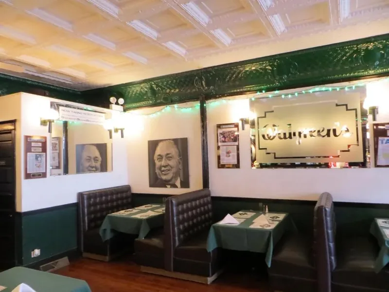 Restaurant and bar at The Polo Inn Bridgeport U.S.A.
