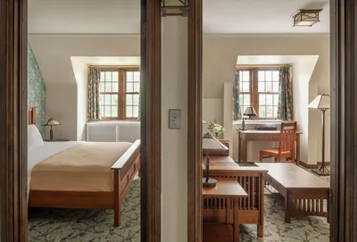 Guest room at The Quadrangle Club, University of Chicago