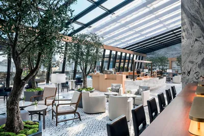 Restaurant and bar at The Ritz-Carlton, Chicago