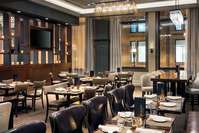 Restaurant and bar at Residence Inn Chicago Downtown/Loop/Loop