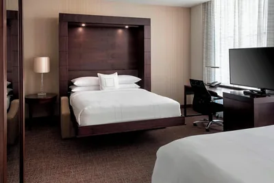 Guest room at Residence Inn Chicago Downtown/Loop/Loop