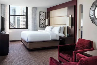 Guest room at Residence Inn Chicago Downtown/Loop/Loop