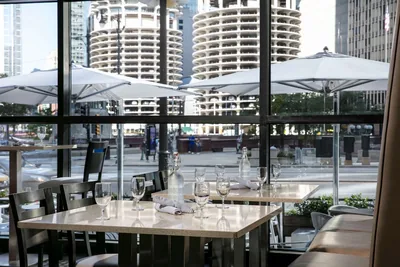 Restaurant and bar at The Royal Sonesta Chicago Downtown
