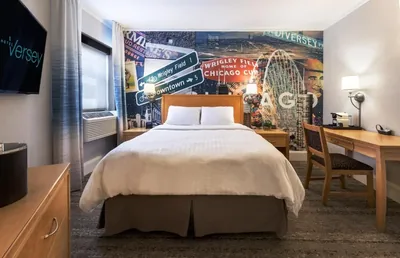 Guest room at Hotel Versey