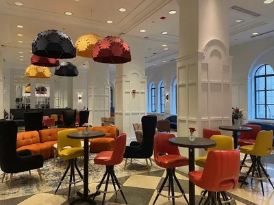 Lobby at Warwick Allerton - Chicago