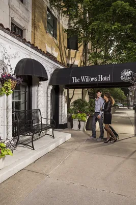 The Willows Hotel exterior