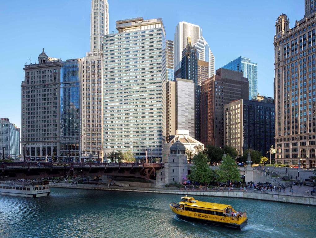 Royal Sonesta Chicago Downtown (Executive House)