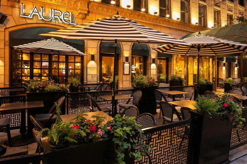 The sidewalk cafe